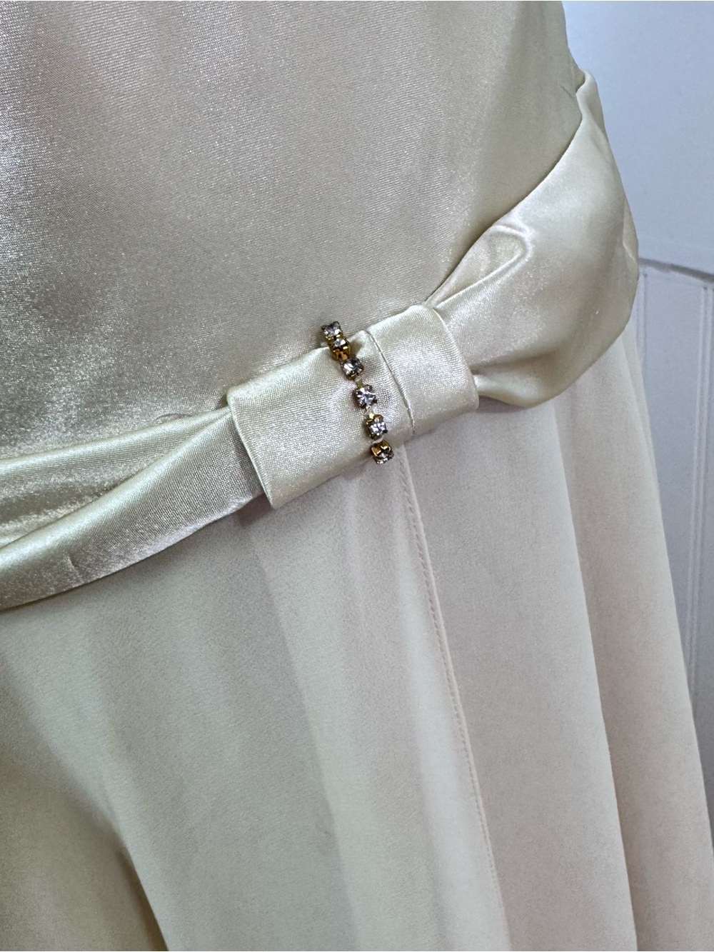 Vintage Liz Claiborne Ivory Satin Drop Waist Midi Dress – Size 12 - Picture 5 of 10